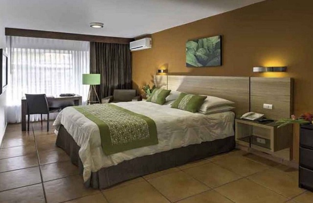 Executive - Suites Cristina