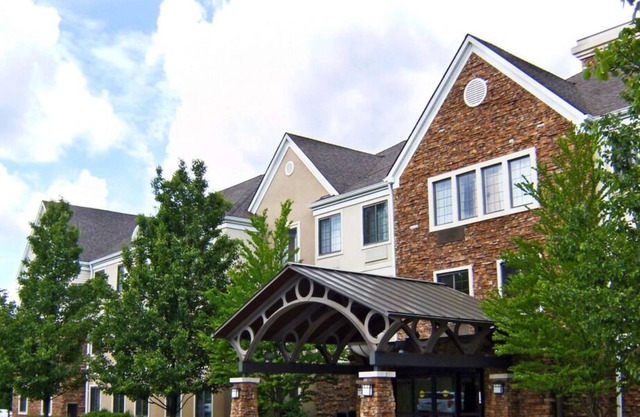 Experience Soothing Moments & Luxury! Free Parking, Pet-friendly Property