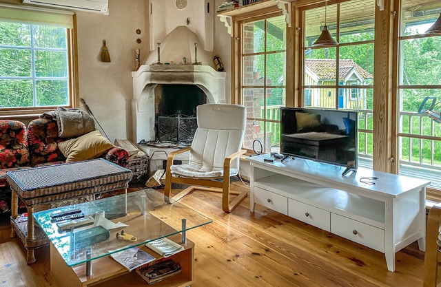 Experience a wonderful and fantastic vacation in this beautiful vacation home.