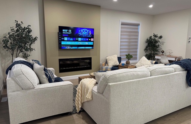 Experience Peace and Love - Modren & StylishHome for Groups