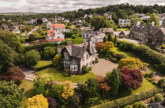 Exquisite Lakeland House, Sleeps 10, Windermere