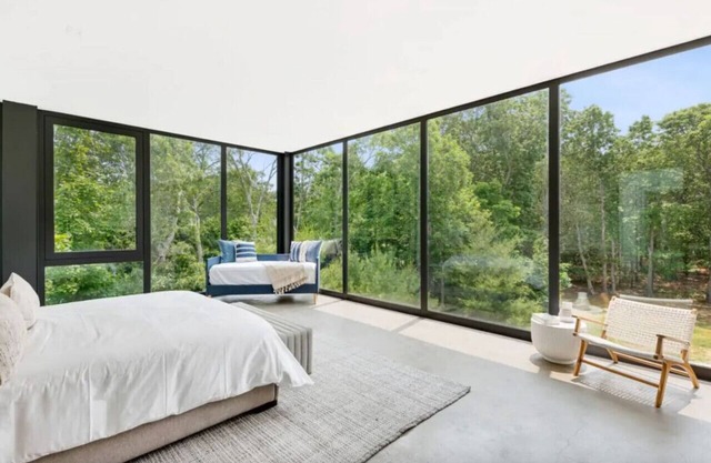 Exquisite East Hamptons l Heated Pool & Hot Tub