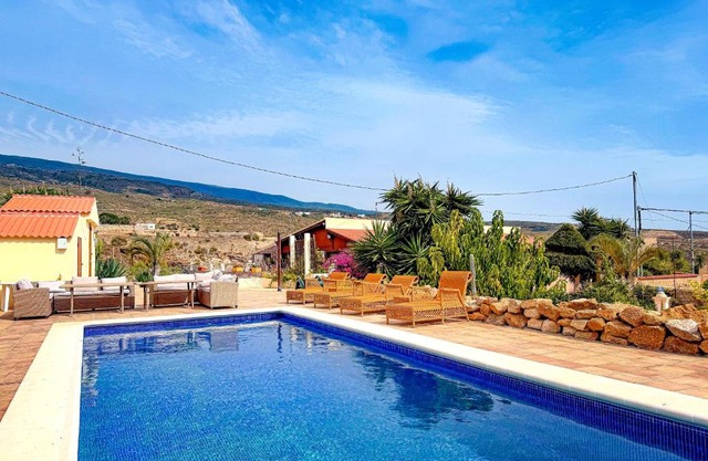 Exquisite rural house with garden, pool and sea views