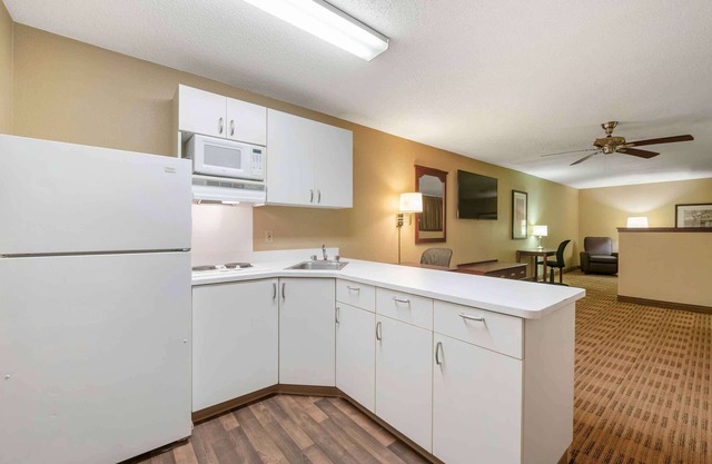 Extended Stay America Suites Hampton Coliseum