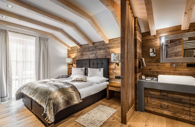 Ey de Net, exclusive chalet in the Dolomites