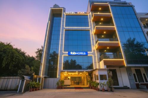 FabHotel Prime Star 17 - Nr Yashobhoomi Convention Centre