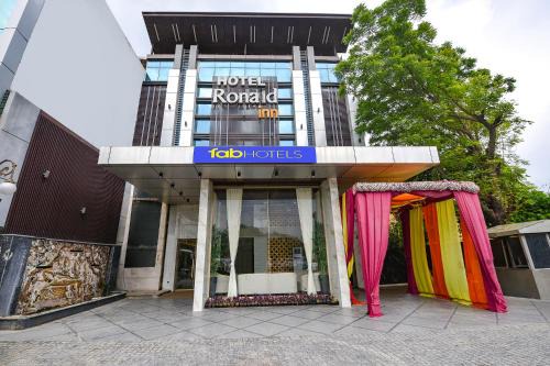 FabHotel Ronald Inn