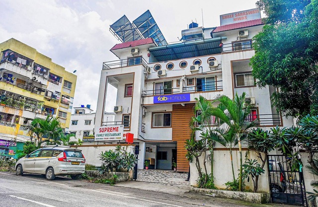 Fabhotel Saraswati Niwas