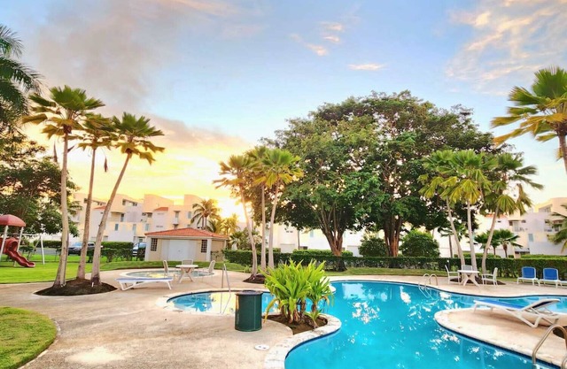 FABULOUS BEACH PROPERTY!