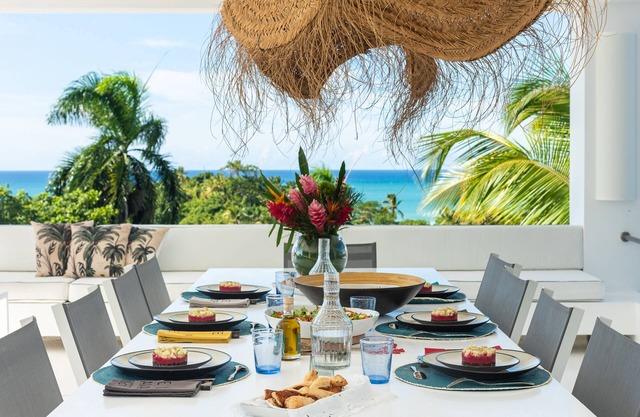 Fabulous Experience AC, Gym, Chef and Staff Available