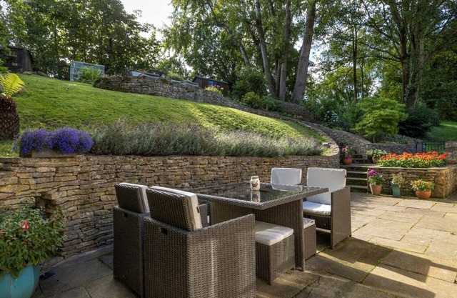 Fabulous Farmhouse in Hampshire