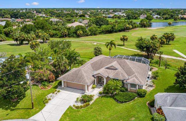 Fabulous private south facing villa with superb golf course views