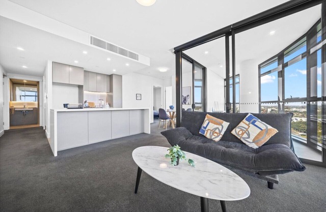 Fabulous view apartment in Sydney Olympic Park