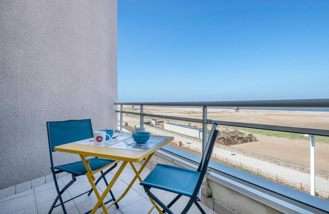 Facing the sea - apartment for 2