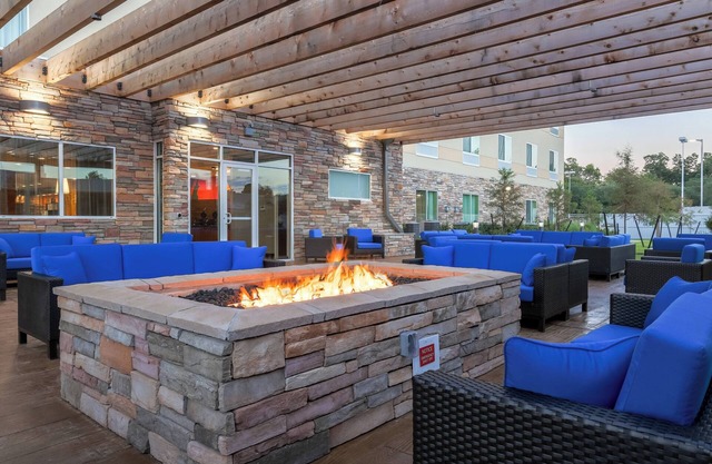 Fairfield Inn & Suites by Marriott Alexandria