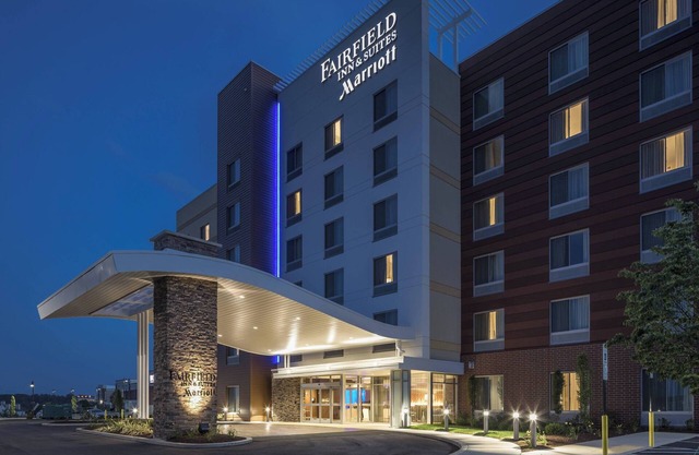 Fairfield Inn & Suites by Marriott Pittsburgh North/McCandless Crossing