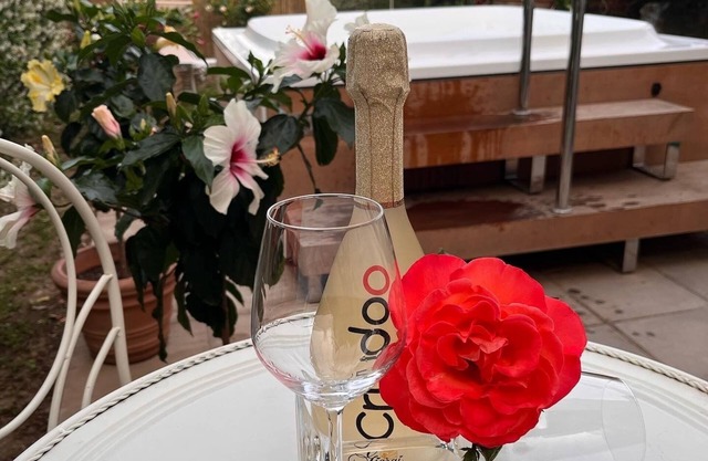 Fairy alcove is a romantic nest. private jacuzzi and breathtaking view