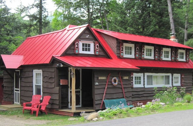 Fairy-tale Cabin in White Mountains, Historic Charm "Dundee Lodge" - Sleeps 5-6