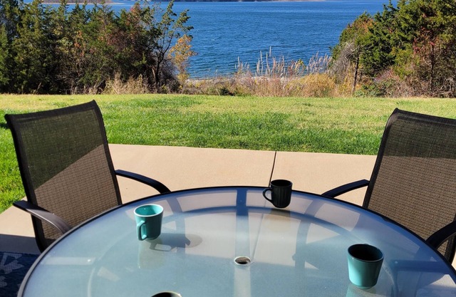 Fall Dates Open! Spectacular Lakefront! 2 King Beds-2 New Baths, What A View!