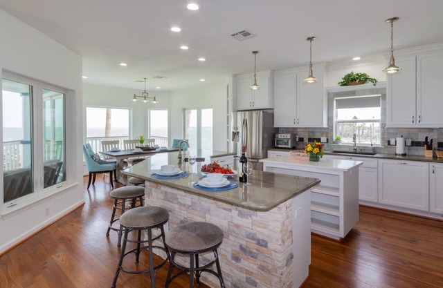 Fall for Galveston 15% Off Your Stay This Season
