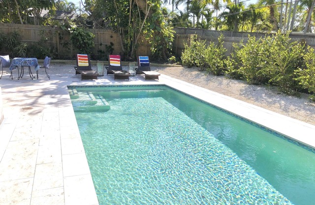 FALL IN LOVE with this sunny pool home minutes from Anna Maria. Pet friendly!