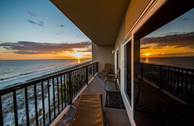 Fall is Awesome from Sweeping Vue of the Gulf of Mexico,30 steps to beach