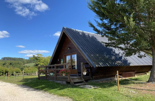 Family chalet near Vichy, terrace, pets allowed