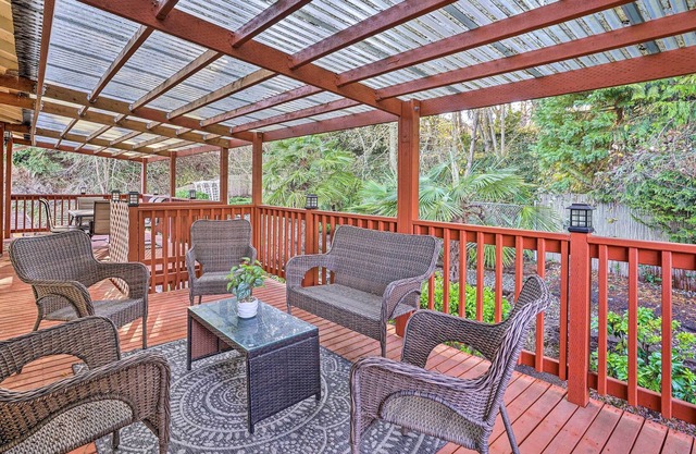 Family-Friendly Everett Home Near Puget Sound