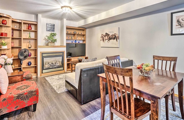 Family-Friendly Everett Apartment Near Dtwn!