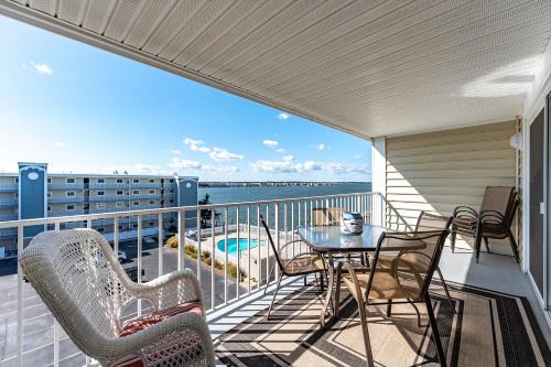 Family-Friendly Ocean City Condo Walk to Beach!
