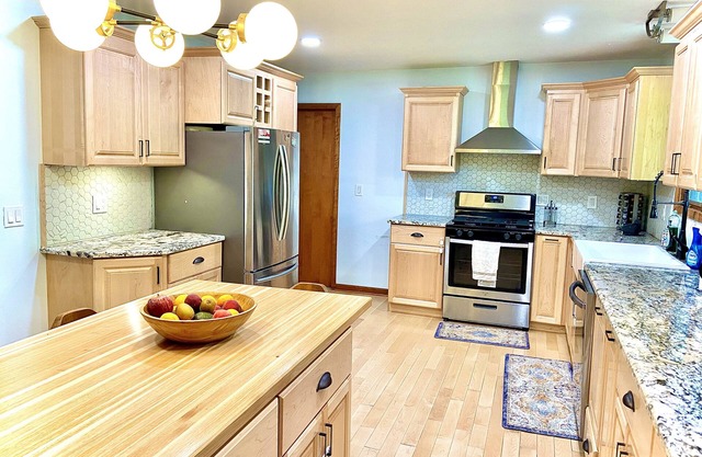 Family Getaway House close to Cherry Spring Park