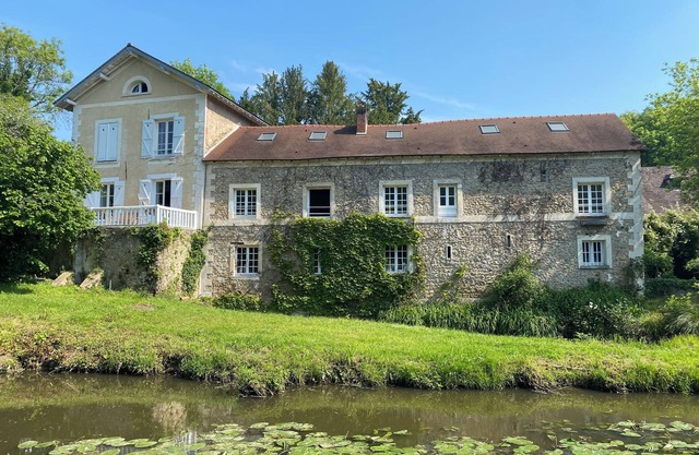 Family home, Chevreuse Valley