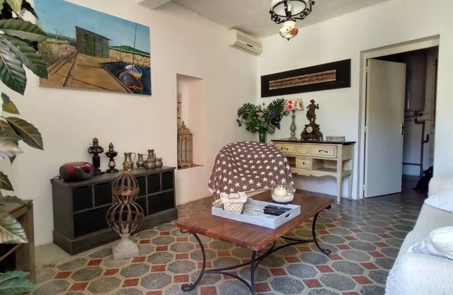 Family house for rent in the center of Bouzigues, close to the Thau Lagoon