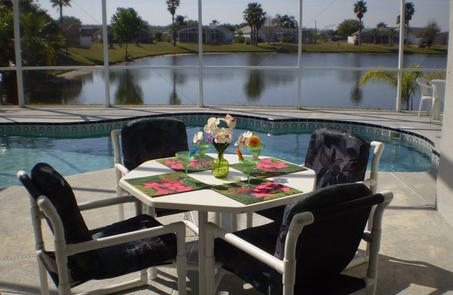 Family Memories/Private Pool/Lake View/AC/Grill/Free Wifi/Cable TV/Game Room.