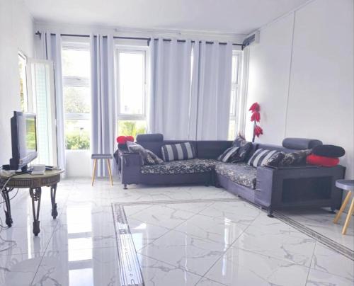 Family Perfect - Lovely New 2-Bedroom Apartment