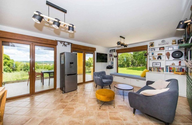 Family villa with a pool and a large garden