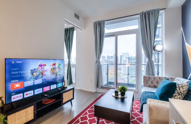 Fancy 2BR Suite in Jarvis