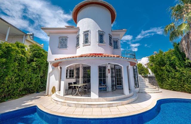 Fancy and Comfy Villa with Private Pool in Belek