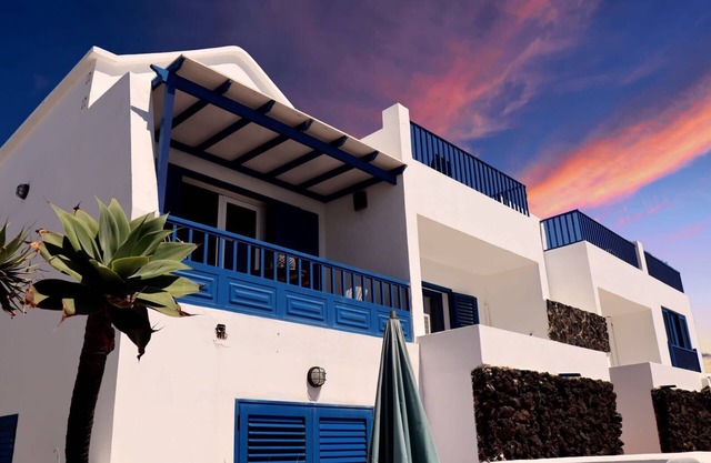 Fantastic location, 2 bed 2 bathroom property, stunning views, private Jacuzzi.