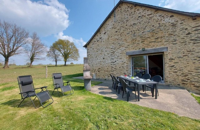 Farm cottage. View of the meadow Pets welcome