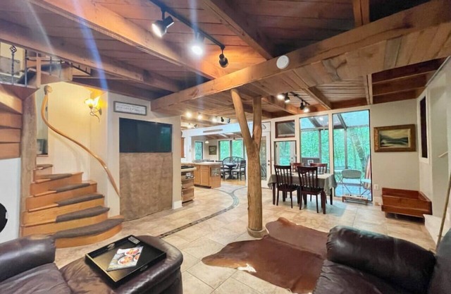 Farm House at Rock Ridge Retreat