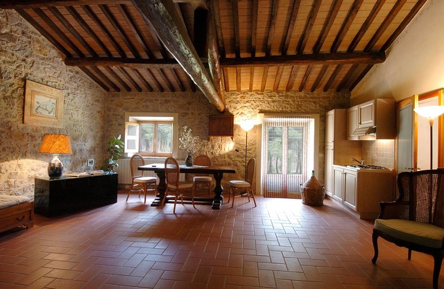 Farmhouse Montecchio Pineta
