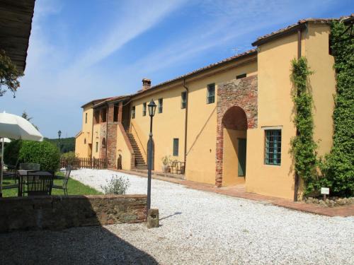 Farmhouse Olive Groves in Tuscany