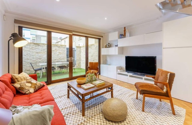 Farrah - Designer, Three Bedroom Carlton Residence