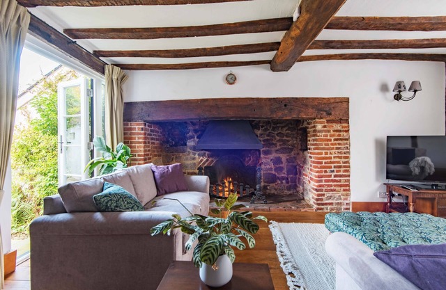 Farriers Cottage - a holiday let that sleeps 6 guests in 3 bedrooms