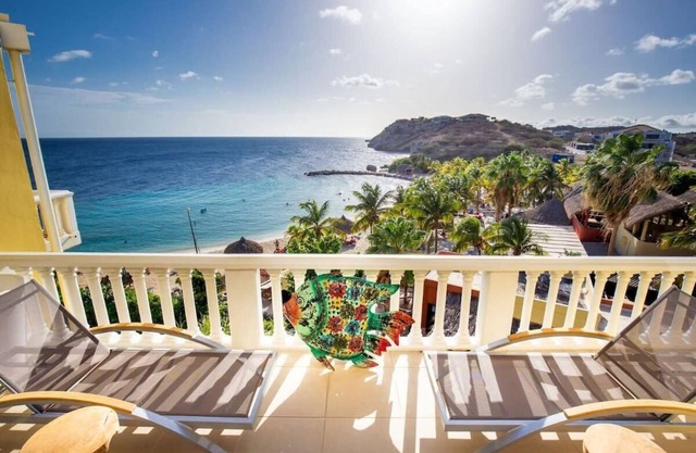 Fascinating Ocean Front 3BR Penthouse at Blue Bay Beach & Golf Resort