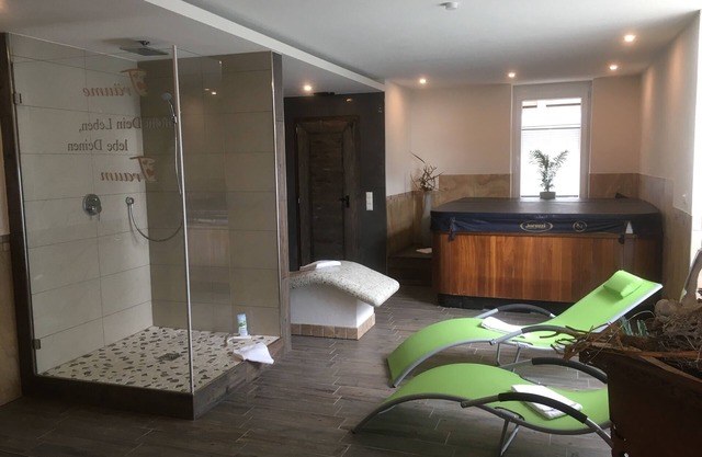Feel-good luxury oasis for 2-4 people in the Eifel near Prüm