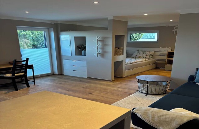 Feel-good studio with balcony (30 sqm)