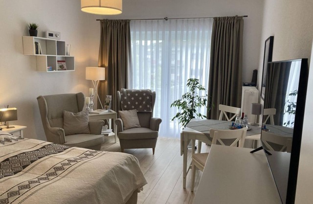 Ferienapartment Funke - apartment/apartment, shower/bath, WC, living/sleeping area