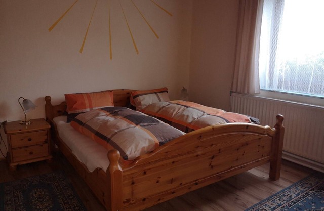 Ferienwohnung mit 3 Schlafzimmern und Terrasse